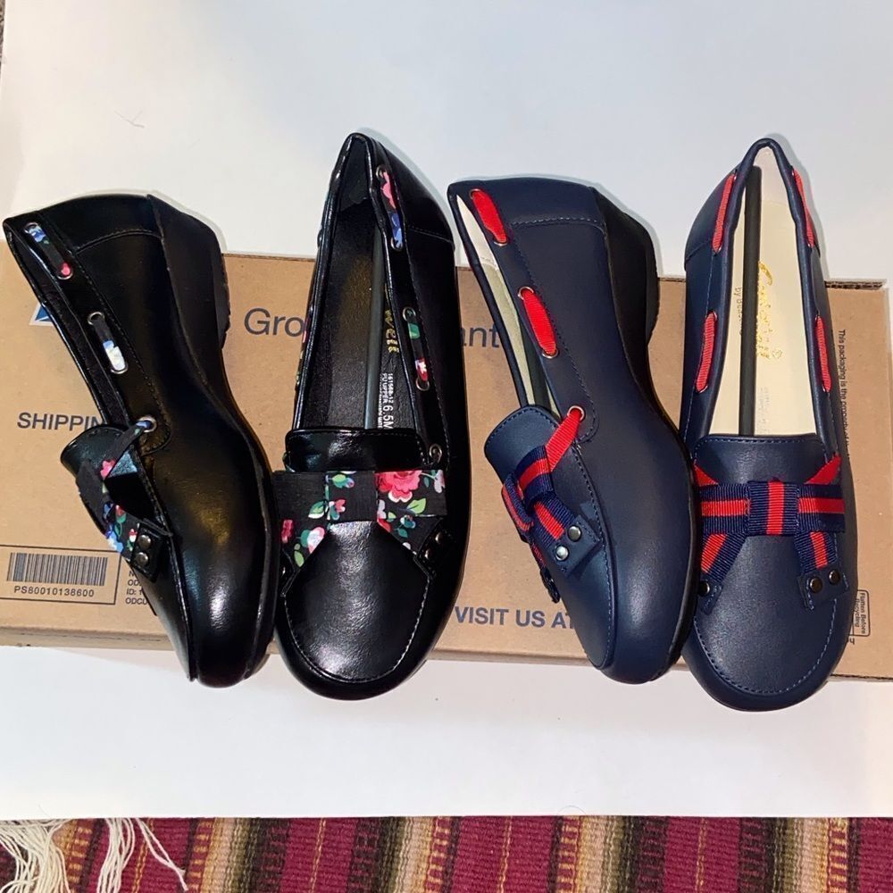 Beacon Comfort Well Black Black and Navy Floral Loafers Shoes 2 Pairs Size 6.5